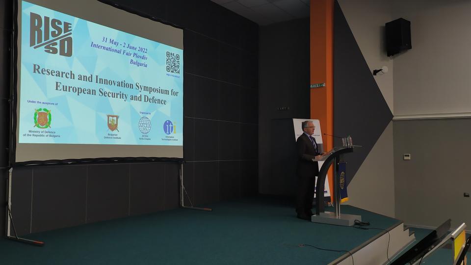Maj. Gen. Erich Staudacher, GEAF (Ret.), General Manager AFCEA Europe, welcomed the guests and participants of RISE-SD